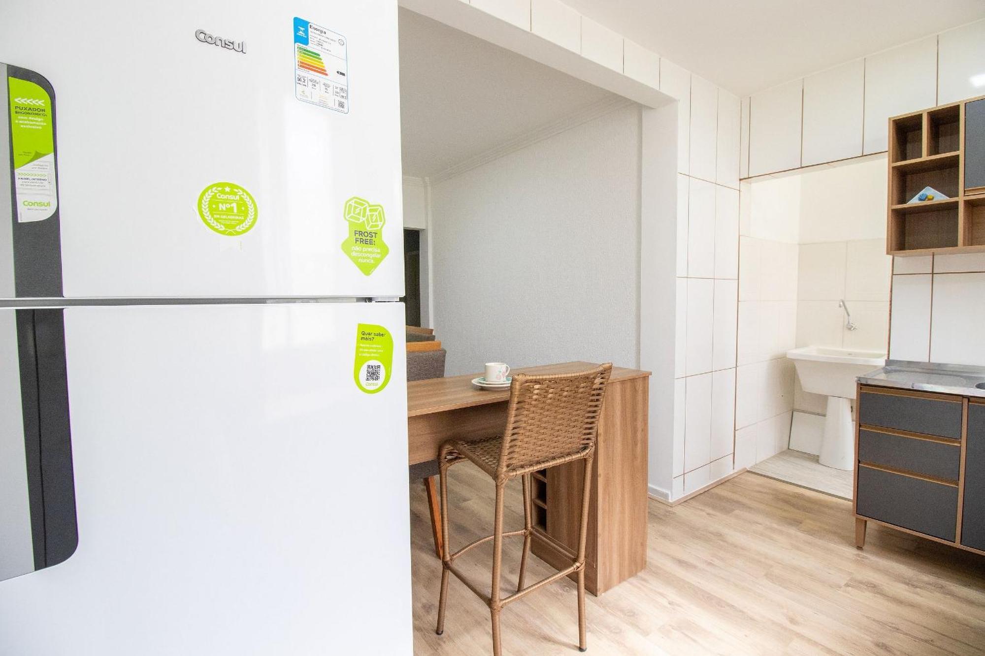 Los32 - 2 Dorm, Av. Brasil, Tv Smart