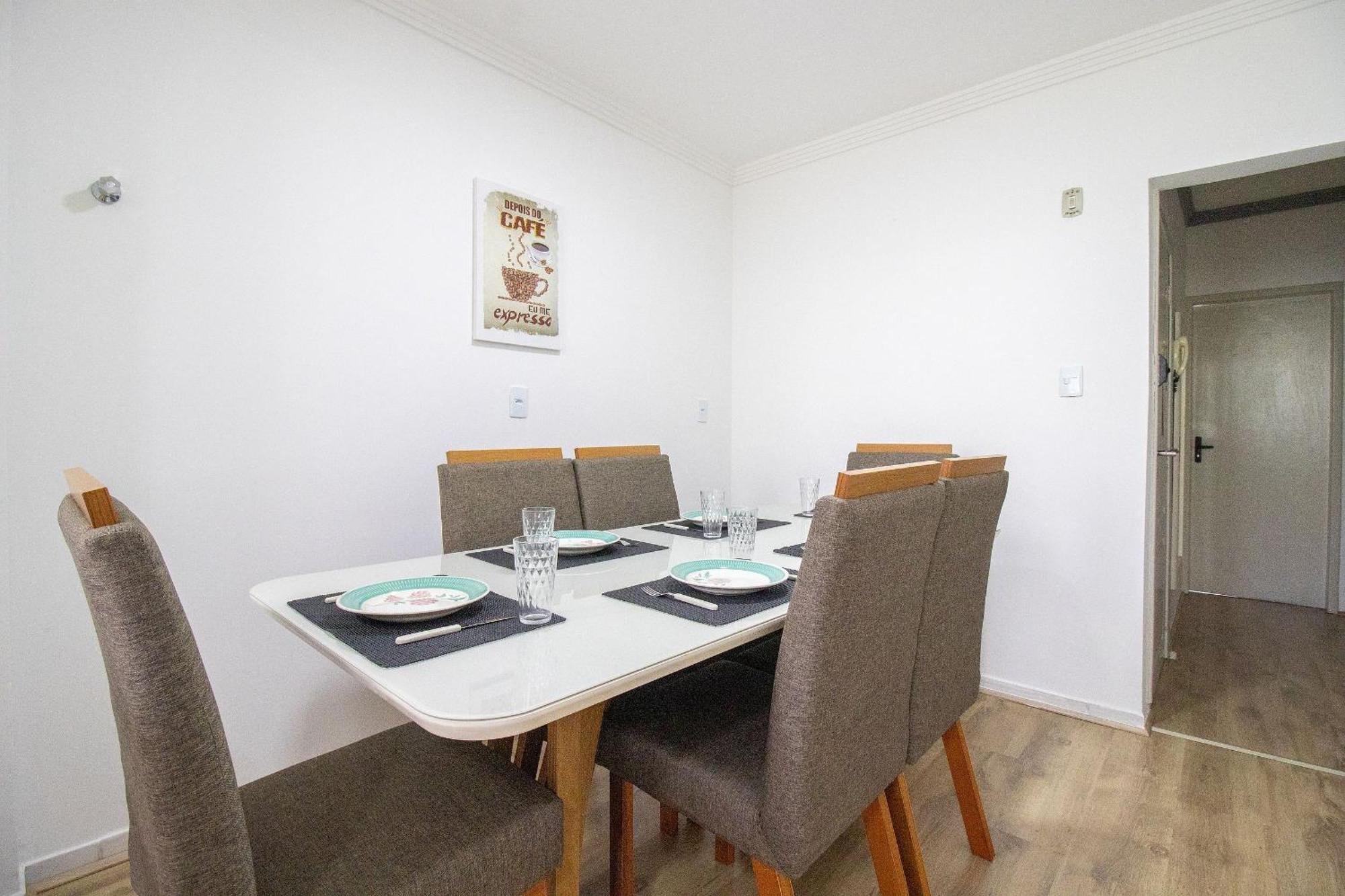 Apartamento Los32 - 2 Dorm, Av. Brasil, Tv Smart *