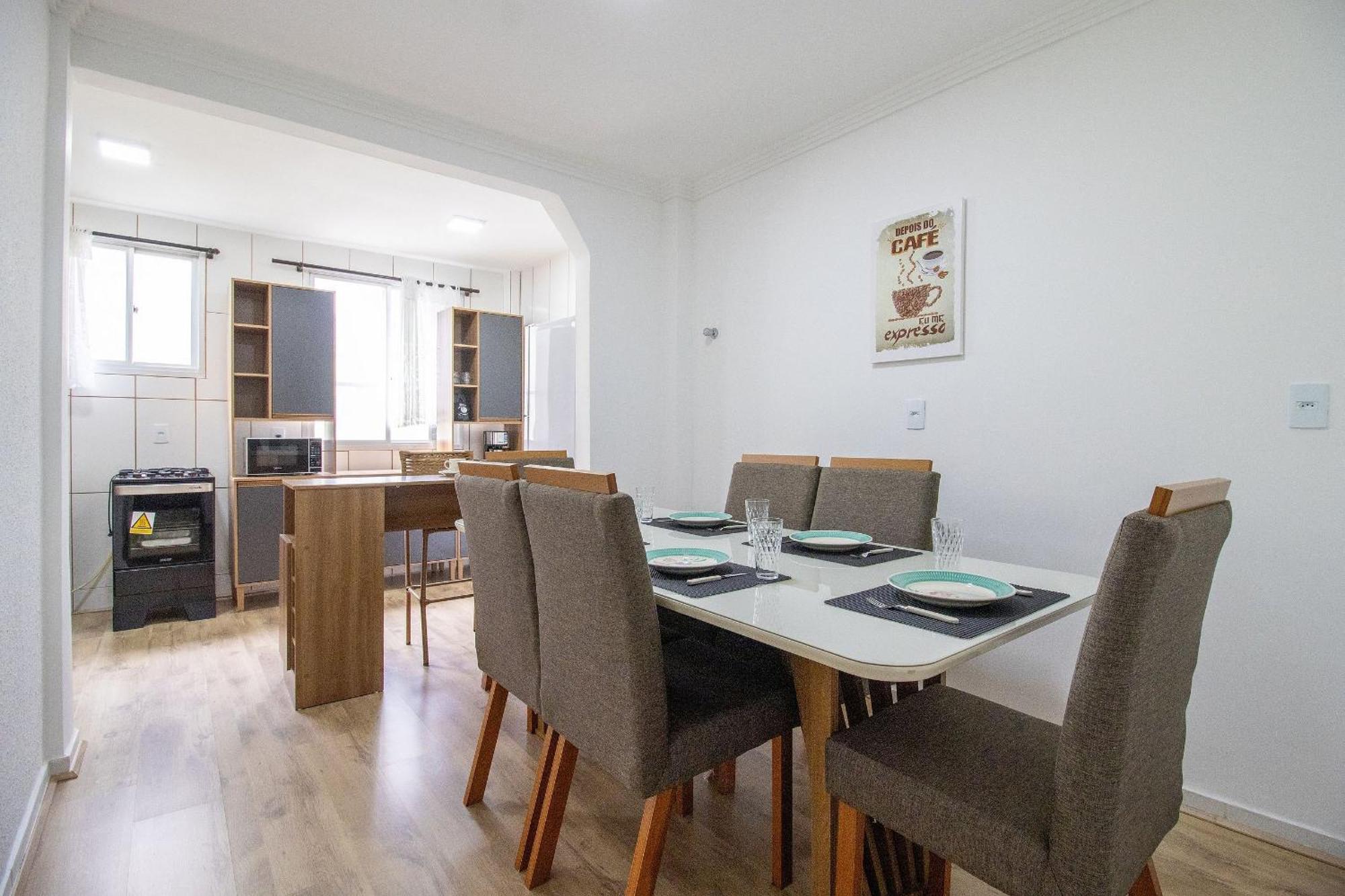 Apartamento Los32 - 2 Dorm, Av. Brasil, Tv Smart *