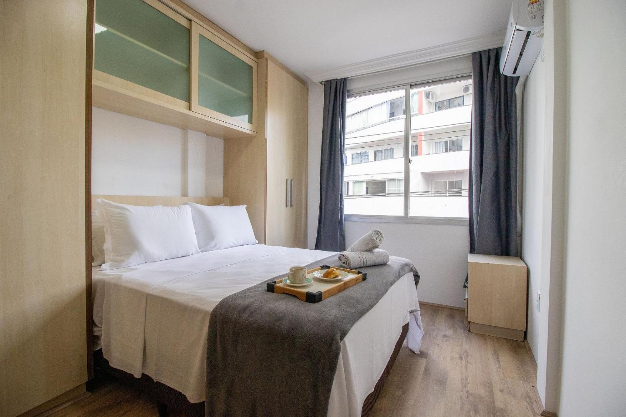 Los32 - 2 Dorm, Av. Brasil, Tv Smart Apartamento *